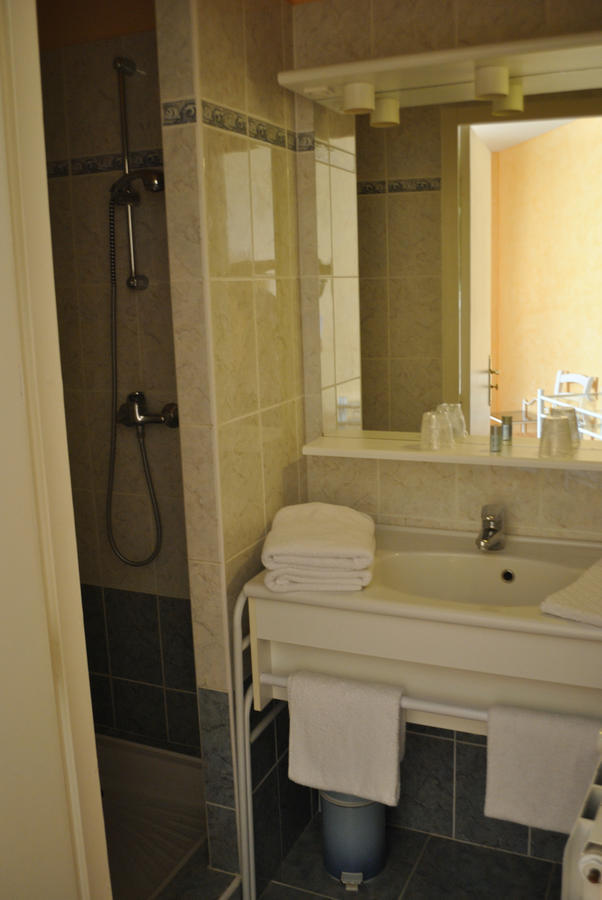 Hotel Auberge De La Nauze Sagelat 部屋 写真