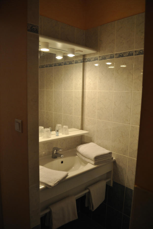Hotel Auberge De La Nauze Sagelat 部屋 写真