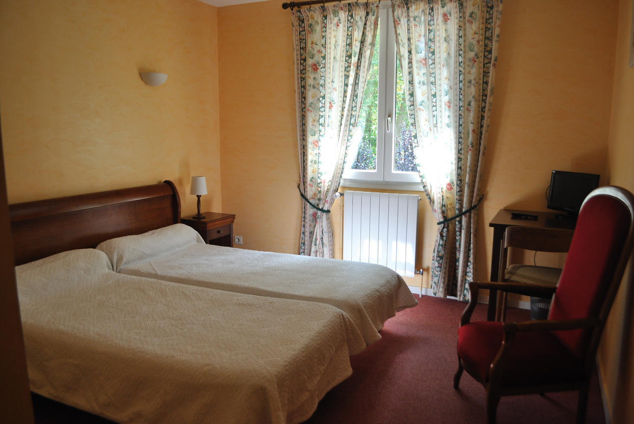 Hotel Auberge De La Nauze Sagelat 部屋 写真