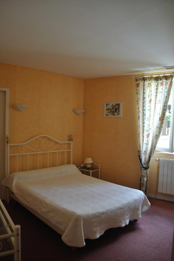 Hotel Auberge De La Nauze Sagelat 部屋 写真